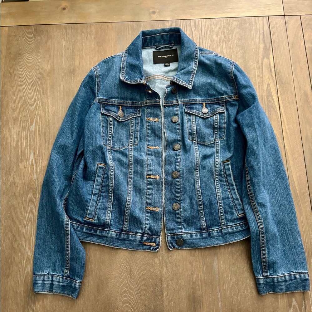 Banana Republic Classic Blue Jean Jacket